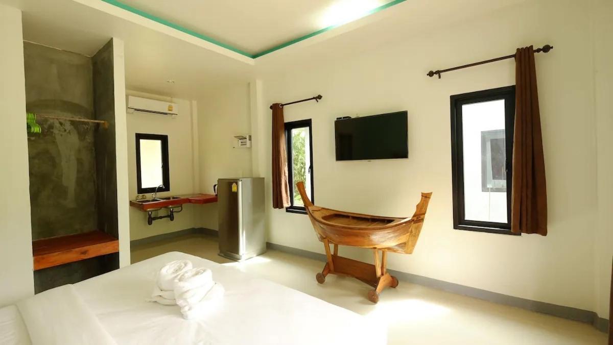 Baan Reenaa Lanta Koh Lanta Bagian luar foto