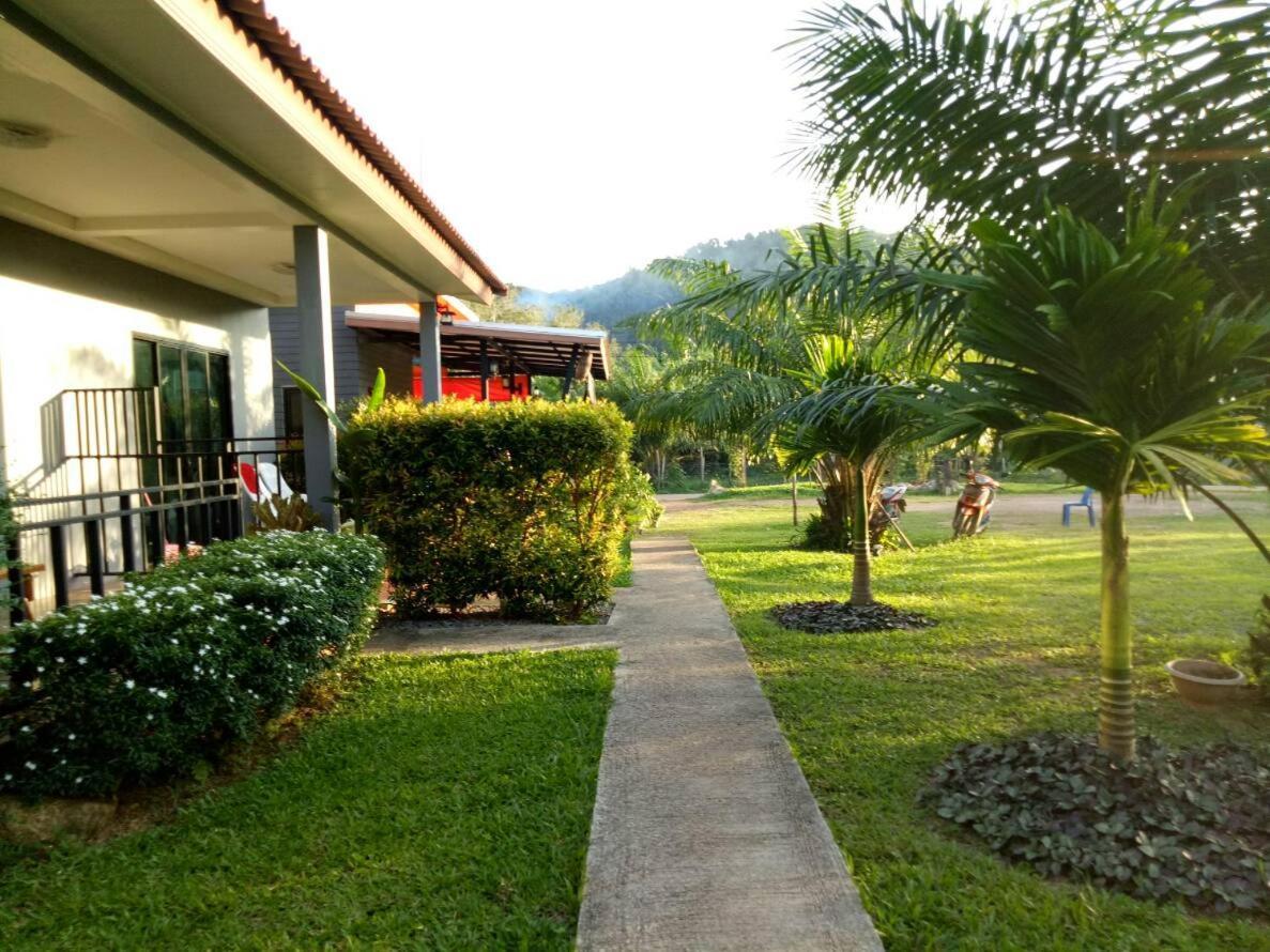 Baan Reenaa Lanta Koh Lanta Bagian luar foto