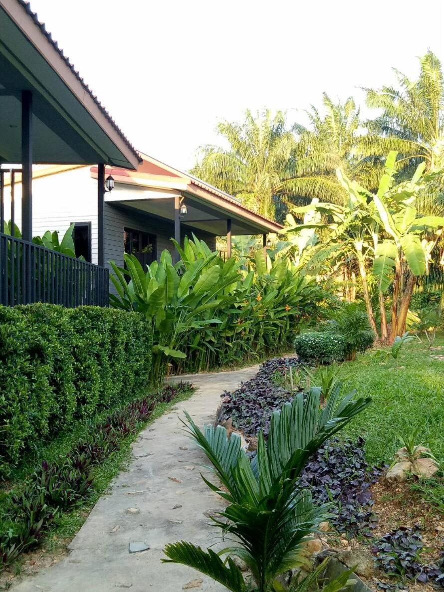 Baan Reenaa Lanta Koh Lanta Bagian luar foto