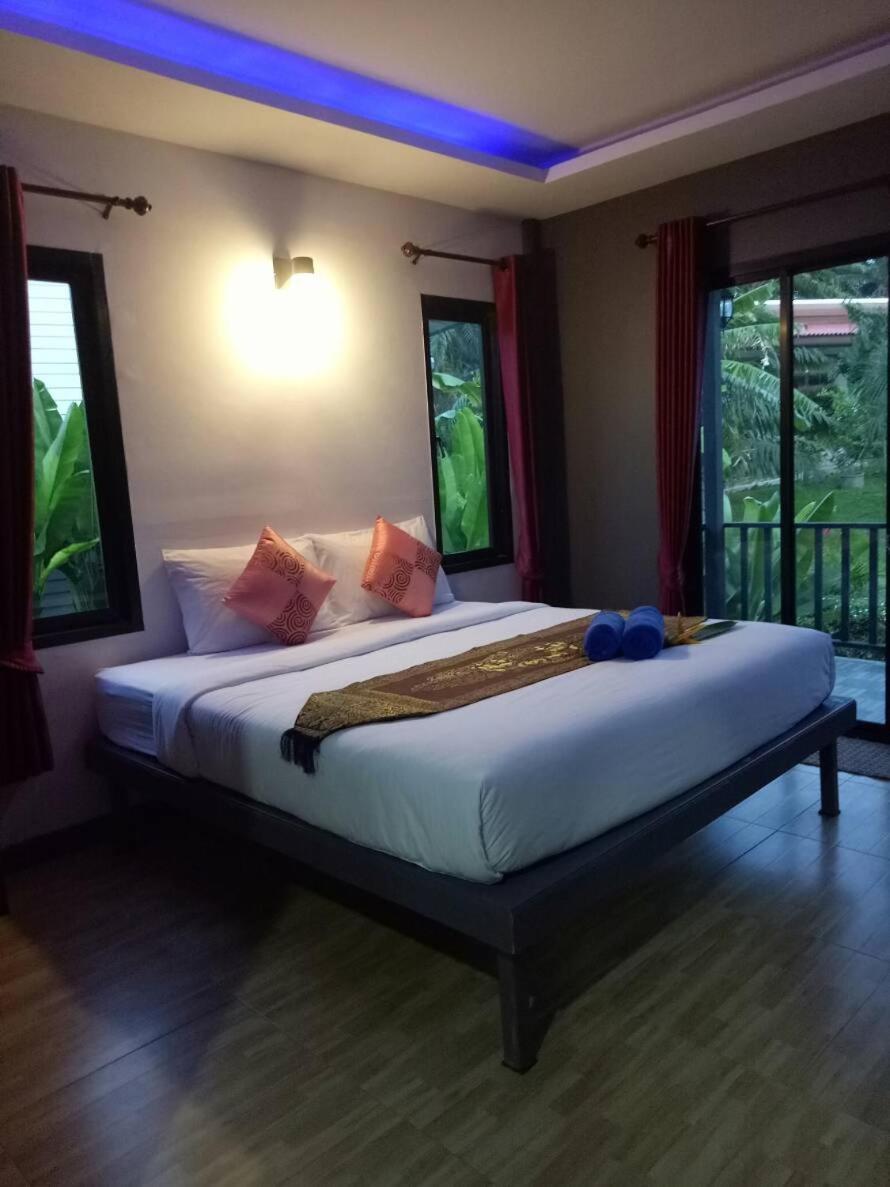 Baan Reenaa Lanta Koh Lanta Bagian luar foto